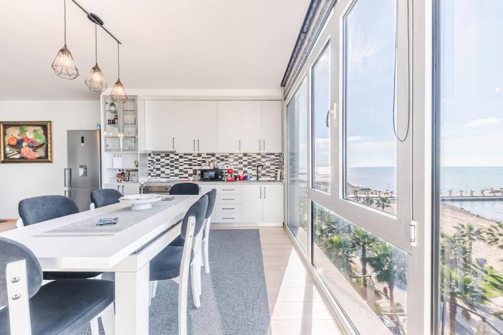 Seaview Luxury Suite By Ps Golem  Esterno foto